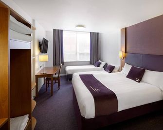 Premier Inn Manchester Airport - M56/J6 Runger Lane North - Hale (Trafford) - Ložnice