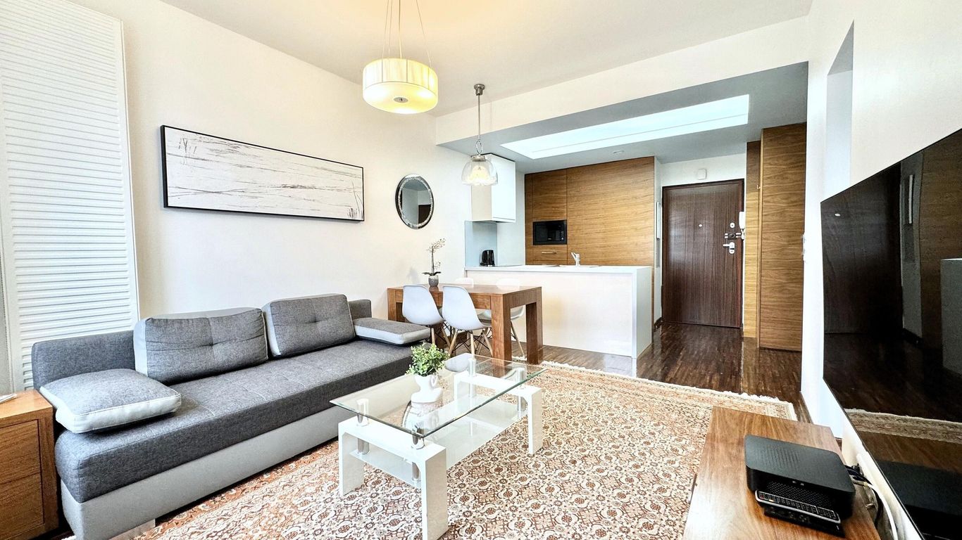 Platinum Towers Country 2 Country