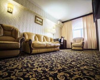 Grand Hotel Orient Braila - Brăila - Living room