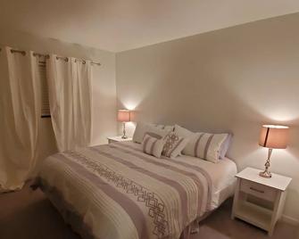 Private Condo - Solon - Bedroom