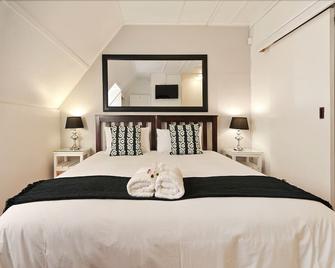 Twentyfour 17 Inn - Hermanus - Bedroom
