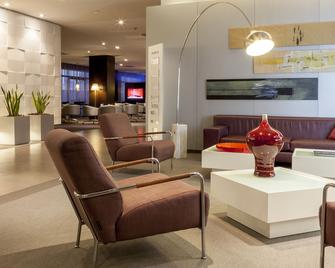 Ac Hotel Coslada Aeropuerto By Marriott - Coslada - Sala de estar