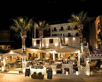 Vouros Palace - Masouri - Edificio