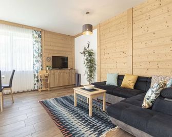 Spacious Chalet With Sauna - Sankt Lambrecht - Living room