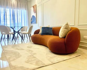 Luxury in Naco 2BR: Pools, gym, views, bars and more - سانتو دومينغو - غرفة معيشة