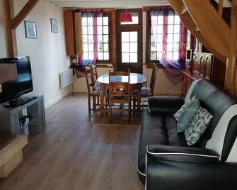 cottage in beautiful Norman village - Cambremer - Salon