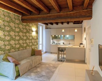 Dimora Ponte Nuovo - Domus Verona - Verona - Living room