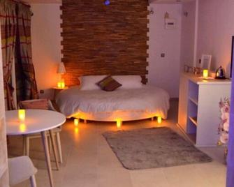 L instant Magique - Beaumont-de-Pertuis - Habitación
