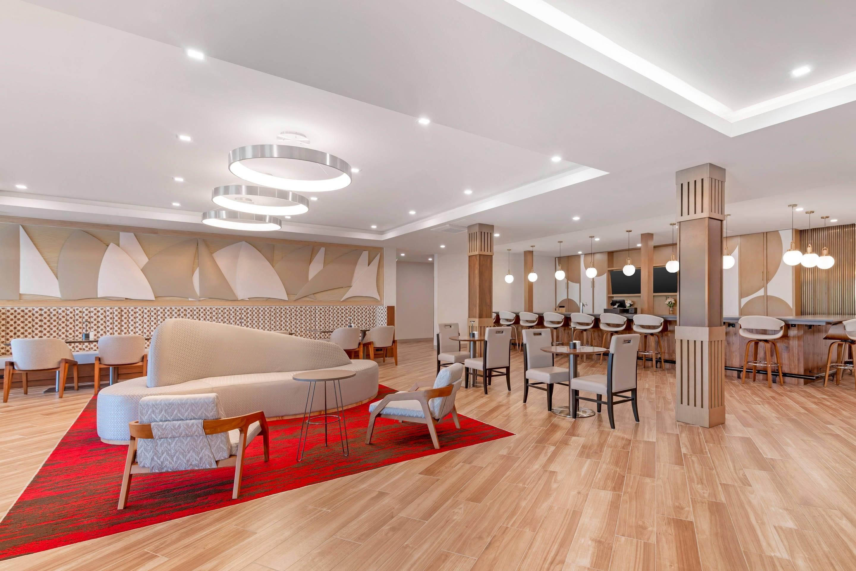 Cambria Hotel & Suites Plymouth - Plymouth - Salónek