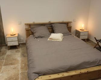 Les secrets de l'isle - L'Isle-sur-la-Sorgue - Chambre