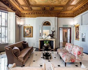 Radisson Blu Hotel, London South Kensington - formerly Vanderbilt - לונדון - לובי