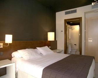 Hostal Badaloní - Badalona - Habitación