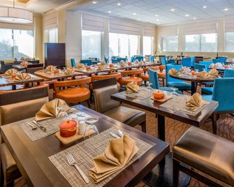 Hilton Garden Inn Florence - פלורנס - מסעדה