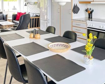 6 person holiday home in Aabenraa - Åbenrå - Essbereich