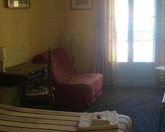 Hotel Vidal - Ceret - Living room