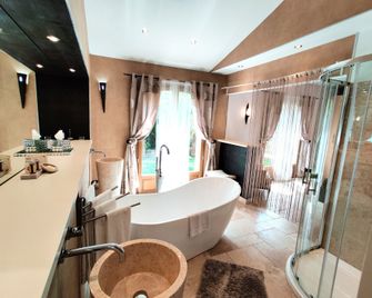 Maison Prestige Roberto Geissini - Grimaud