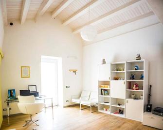 La Casa di Penelope B&B e noleggio bici elettriche - Ispica - Huiskamer