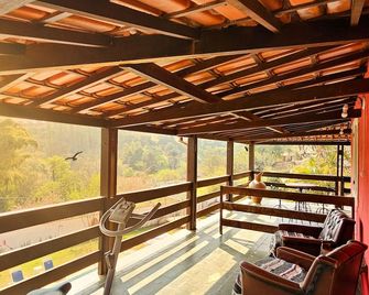 Pouso canto de minas - Tiradentes - Varanda