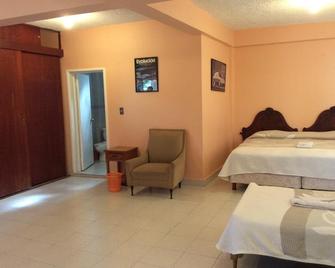 Hotel Maris - Ixtapan de la Sal - Спальня