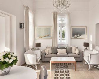 Vedema, a Luxury Collection Resort, Santorini - Megalochori - Sala de estar