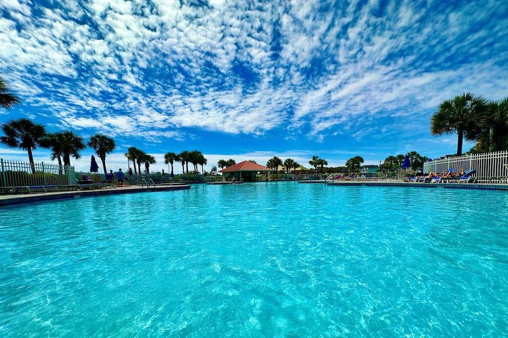 Top Floor With Amazing Penthouse Views 4 Bedrooms Every Bedroom Has Bathroom - North Myrtle Beach - Piscine
