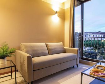 Casa Y Fonda 1888 - Alcalá de Henares - Wohnzimmer