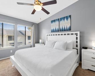 Gulf Highland Rentals by Panhandle Getaways - Panama City Beach - Schlafzimmer