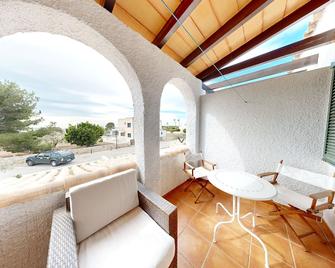 Orquidea Les Oliveres - El Perello - Balcony