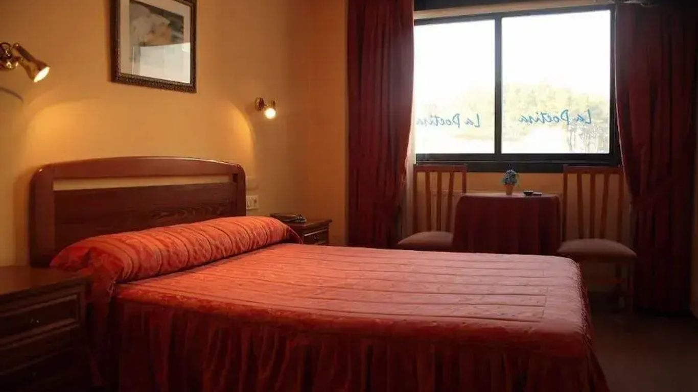 Hostal La Poetisa - Auto Check-In