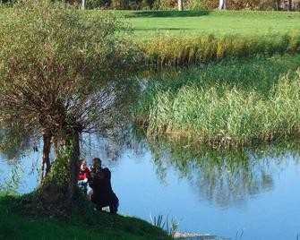 Ferienwohnungen am Flacher See, Klocksin - Schorssow - Vista del exterior