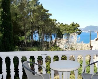 Villa Nikola Kentera - Sveti Stefan - Balkon