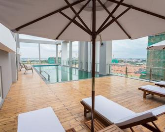 Ca&sa Serviced Apartment - Phnom Penh - Balcon