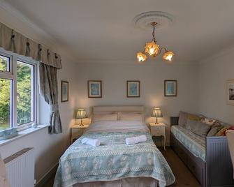 Summerfields House - Hastings - Bedroom