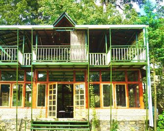 Hotel Yan Residency Bhimtal - Nainital - Bhimtal - Gebäude