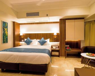 The Coronet Hotel - Pune - Bedroom