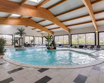 Hôtel Spa L'Ermitage - Aiguines - Piscina