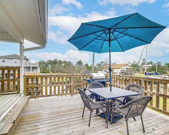 Waterfront Bay St Louis Home with Private Dock! - Bay Saint Louis - Balkon