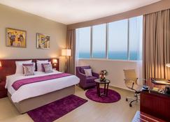 V Hotel Fujairah - Fujairah - Bedroom