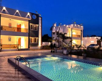 Le Park Resort - Pondicherry - Pool
