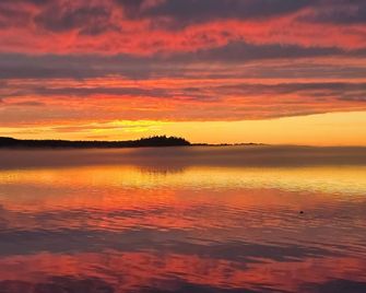 The Inn on the Wharf - Lubec
