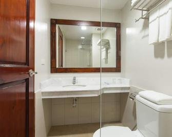 MJ Hotel & Suites - Cebu City - Bathroom