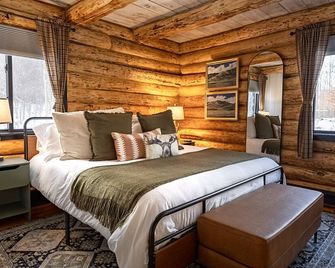 The Birchwood Cabin - Stunning Mountain Views - Sunderland - Bedroom