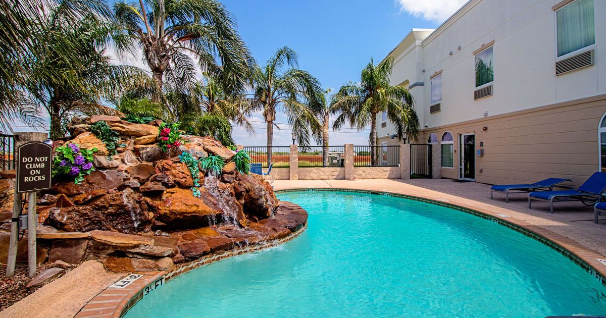 Quality Inn and Suites from 101. Robstown Hotel Deals & Reviews KAYAK