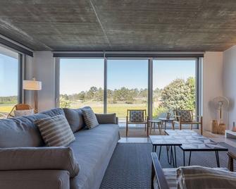 Contemporary Villa in Comporta - Comporta - Living room