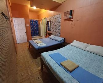 Kylah Transient House - Alaminos - Bedroom