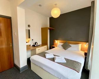 Alumhurst Hotel - Blackpool - Bedroom