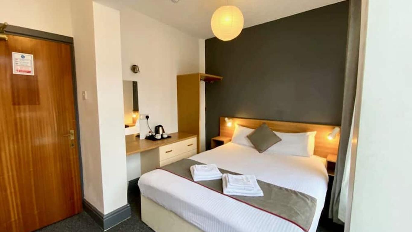 ألومهرست هوتل