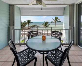 Enjoy Gentle Ocean Breezes And Gorgeous Views At Sea Orchid (La Brisa #405e) - Cayo Hueso - Balcón