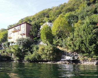 Charming house with the private dock I - Argegno - Außenansicht