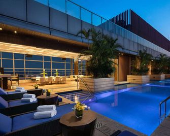 Hard Rock Hotel Shenzhen - Shenzhen - Piscina